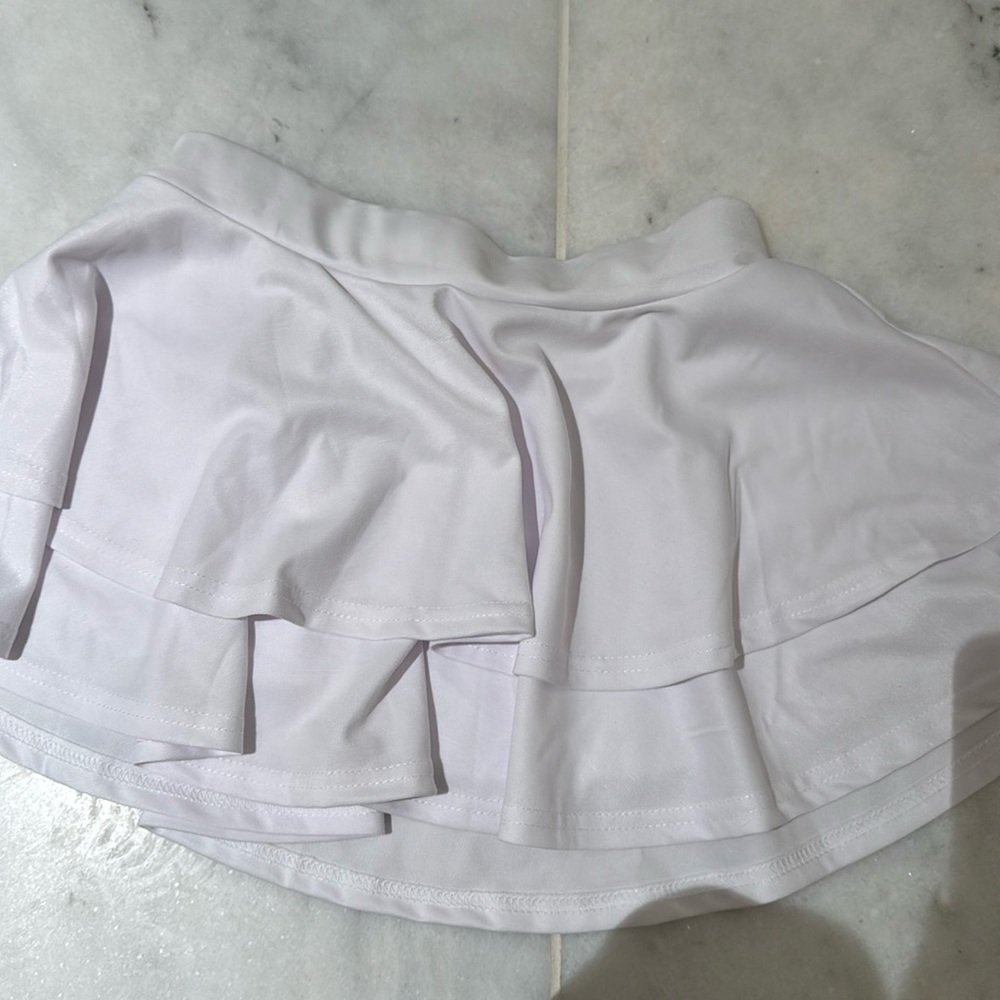 WHITE RUFFLE MINI SKIRT - Picture 2 of 3